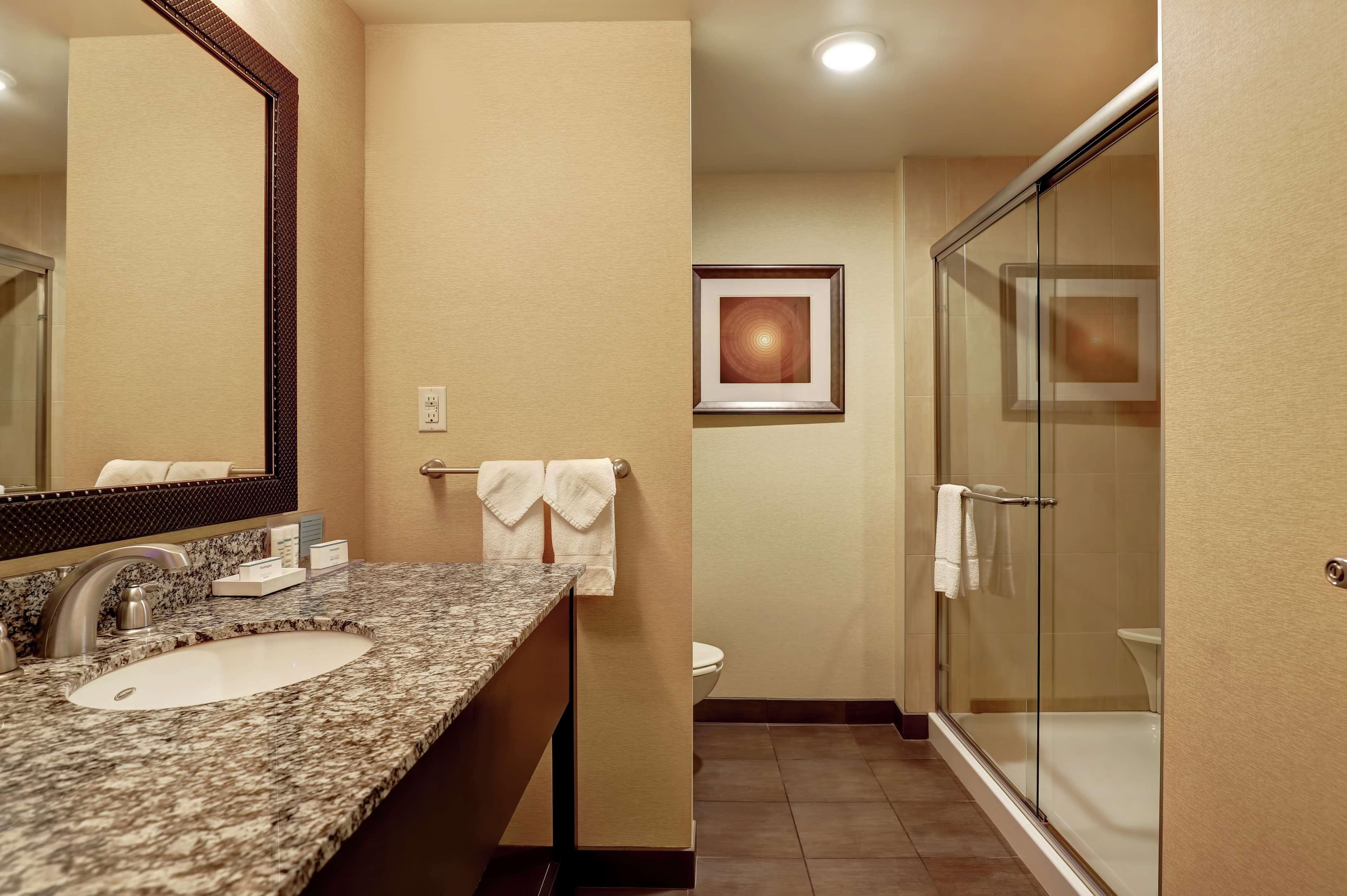 Hampton Inn By Hilton Chilliwack Bagian luar foto