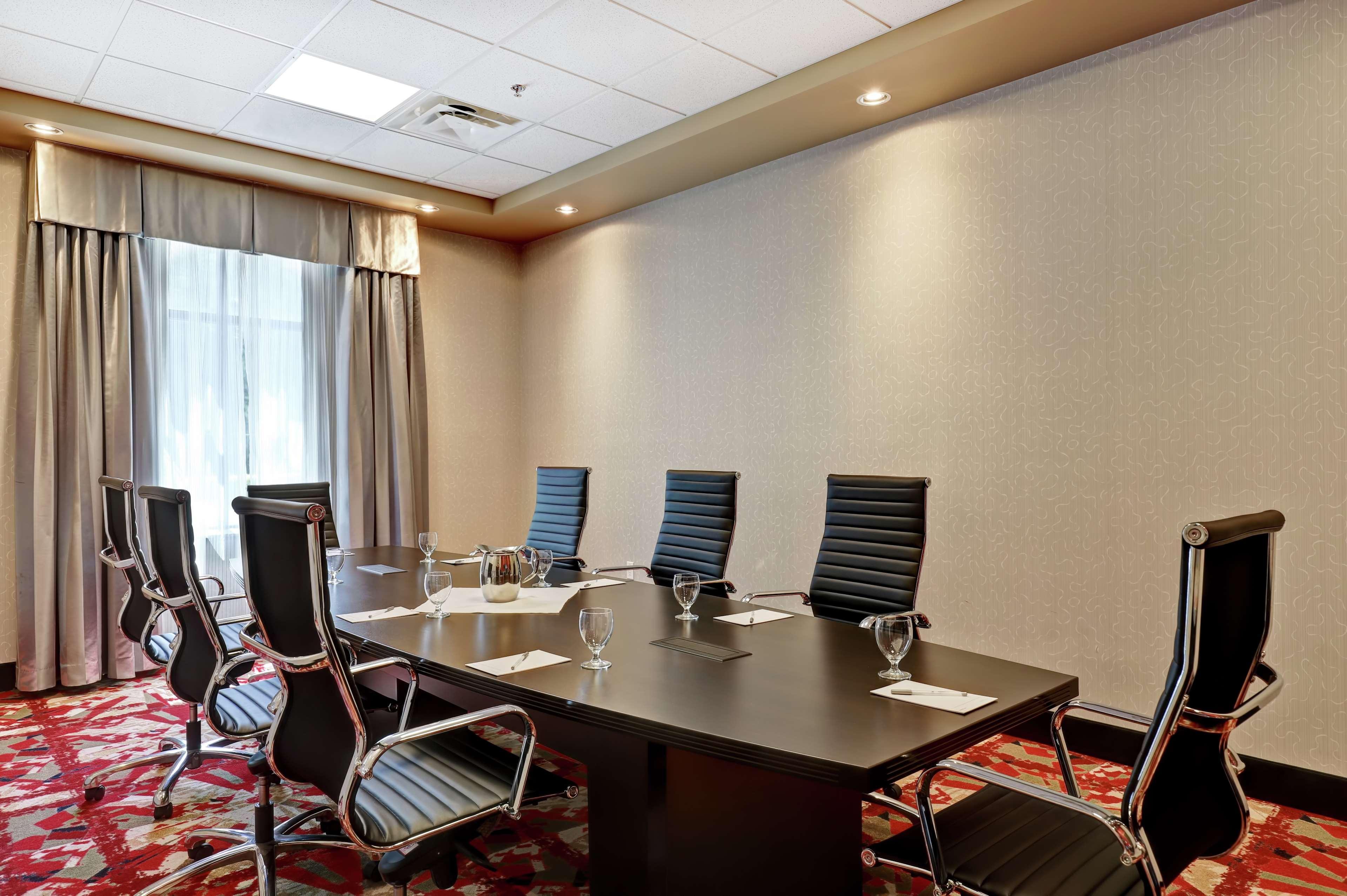 Hampton Inn By Hilton Chilliwack Bagian luar foto